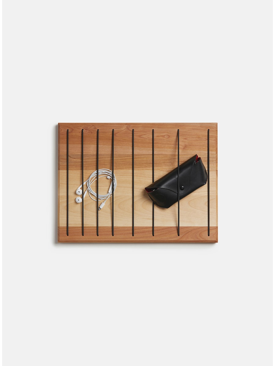 Simons - Mardiros - Small Bungee Wall Organizer
