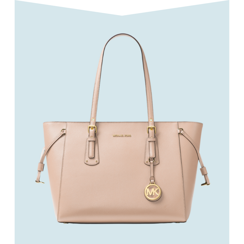 Pink shoulder bag.